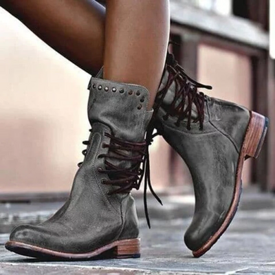Mia | Leather boots with lace