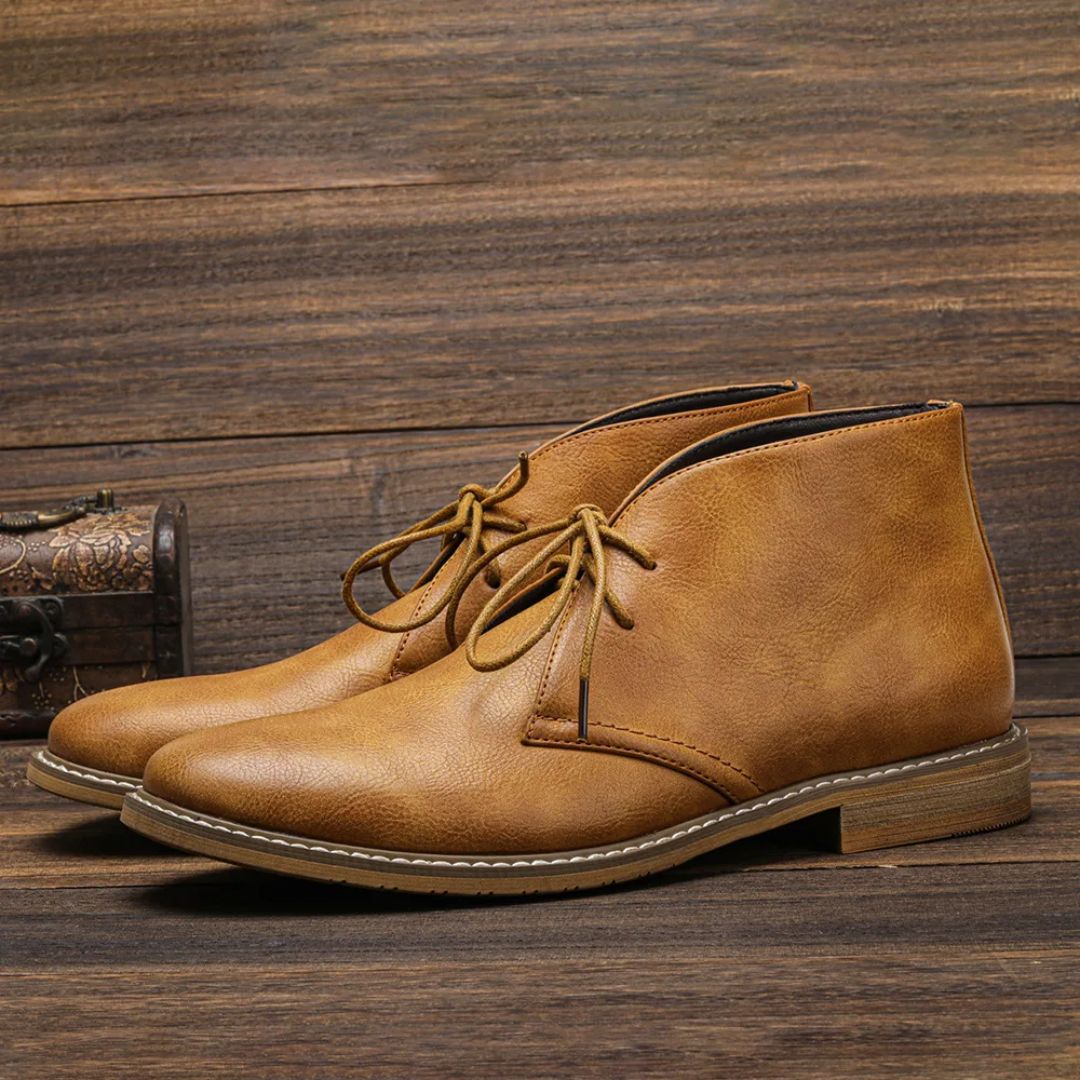 Henry™ | Leather chukka boot
