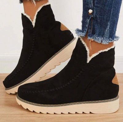 Ava - Women's boot with fleece padding