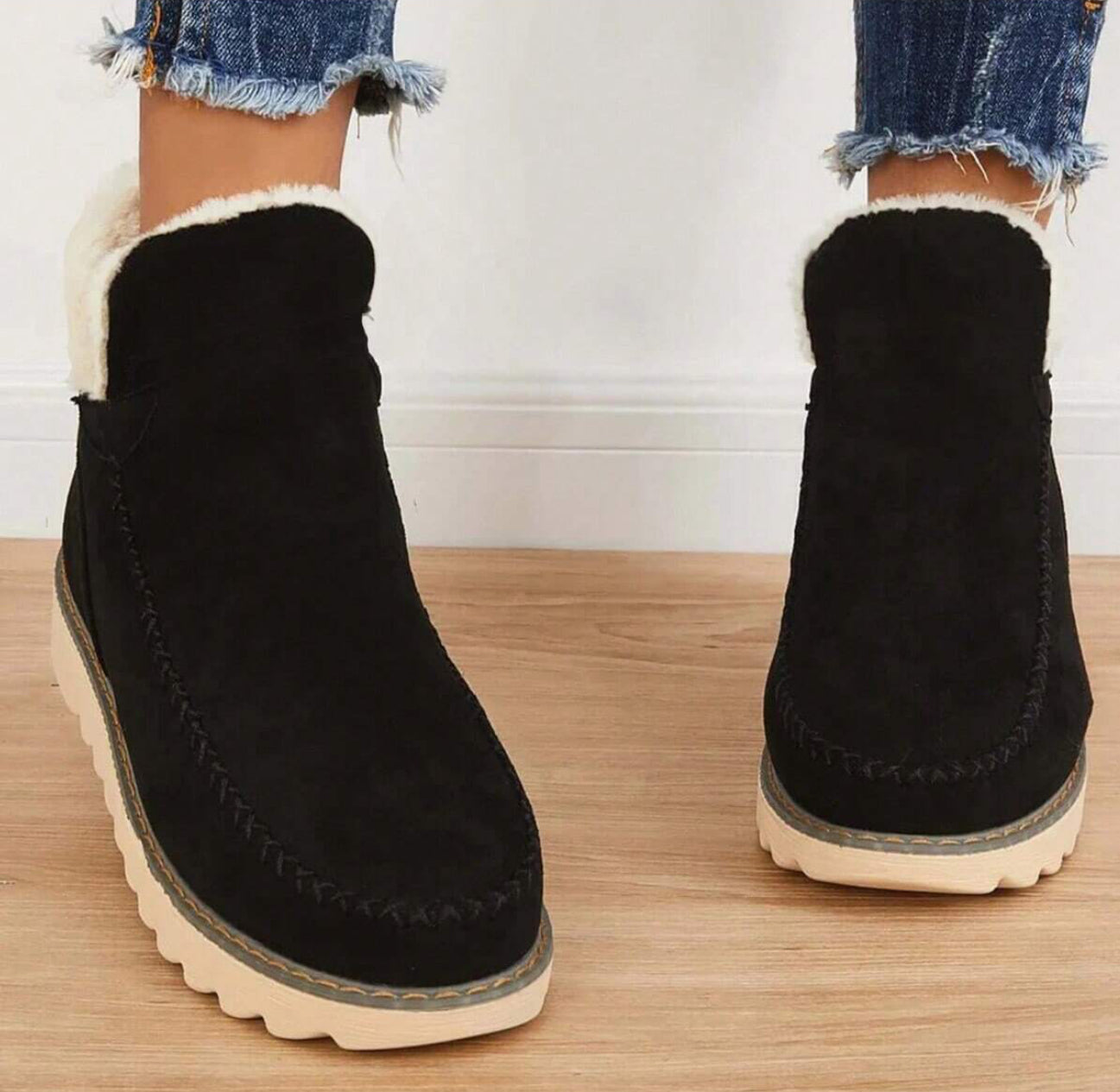 Ava - Women's boot with fleece padding