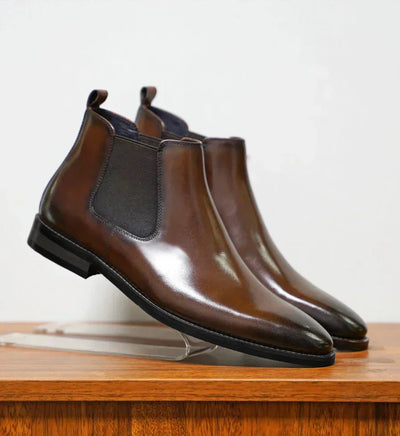 Isaac™ | Sophisticated leather Chelsea boots